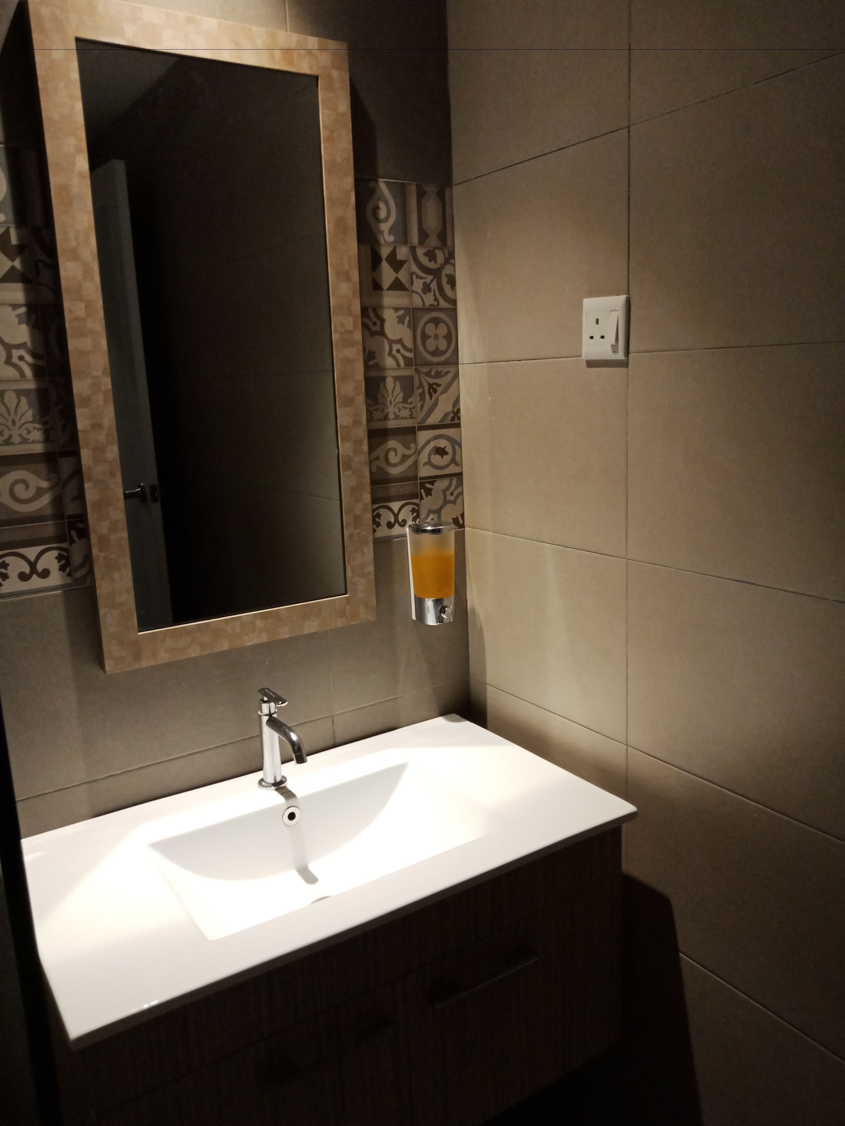 family- 4 suite | bathroom | shower, free toiletries, hair dryer, towels