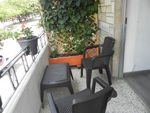 Basic Shared Dormitory, Mixed Dorm, Shared Bathroom | Iron/ironing board, free WiFi - Tamarindo Inn (Medellín)