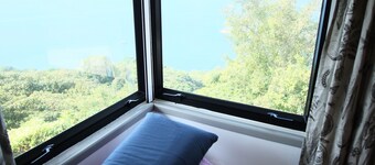 Hong Kong Island YHA Jockey Club Mt. Davis Youth Hostel