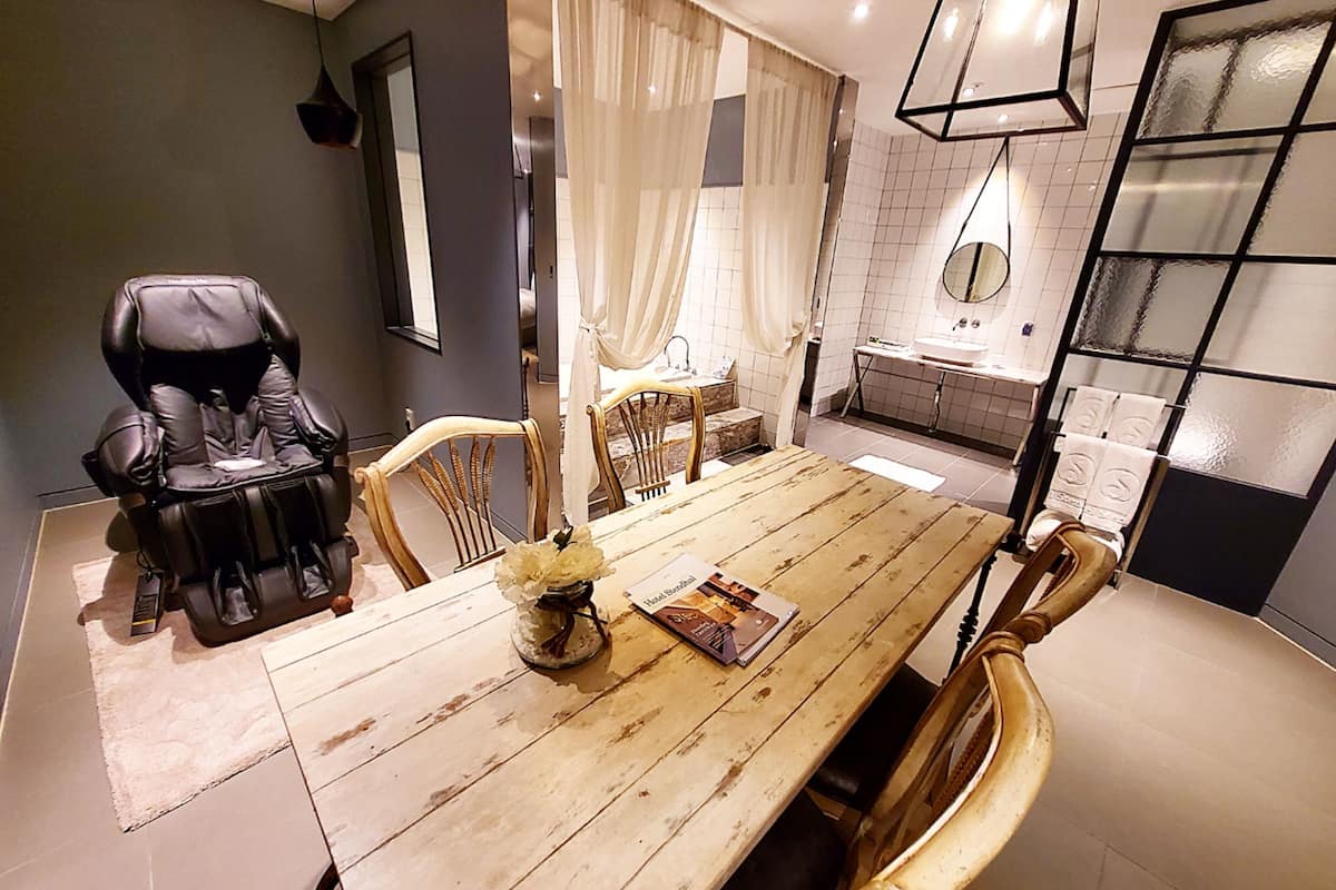 1 habitación, decoración personalizada y muebles diferentes