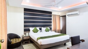 Deluxe Double Room | Desk, WiFi (free) - Treebo Fort Club (Hyderabad)