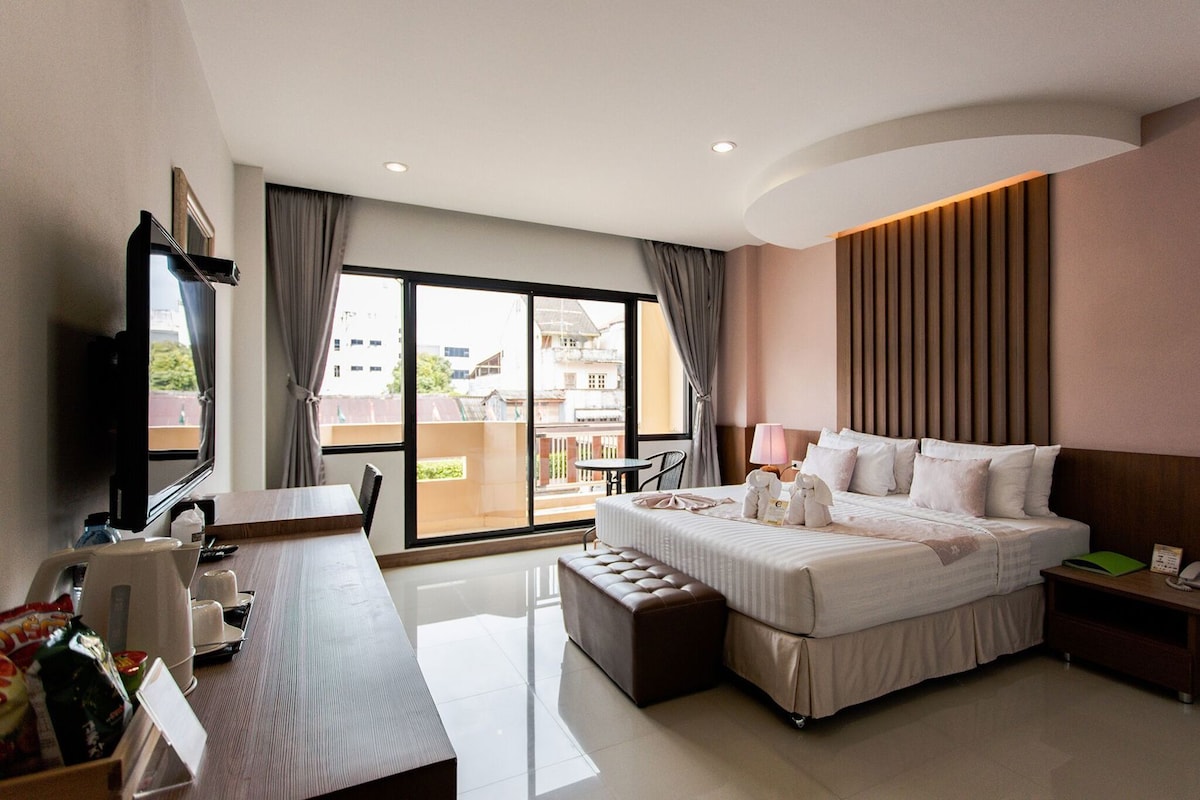 Ropa de cama de alta calidad y minibar 