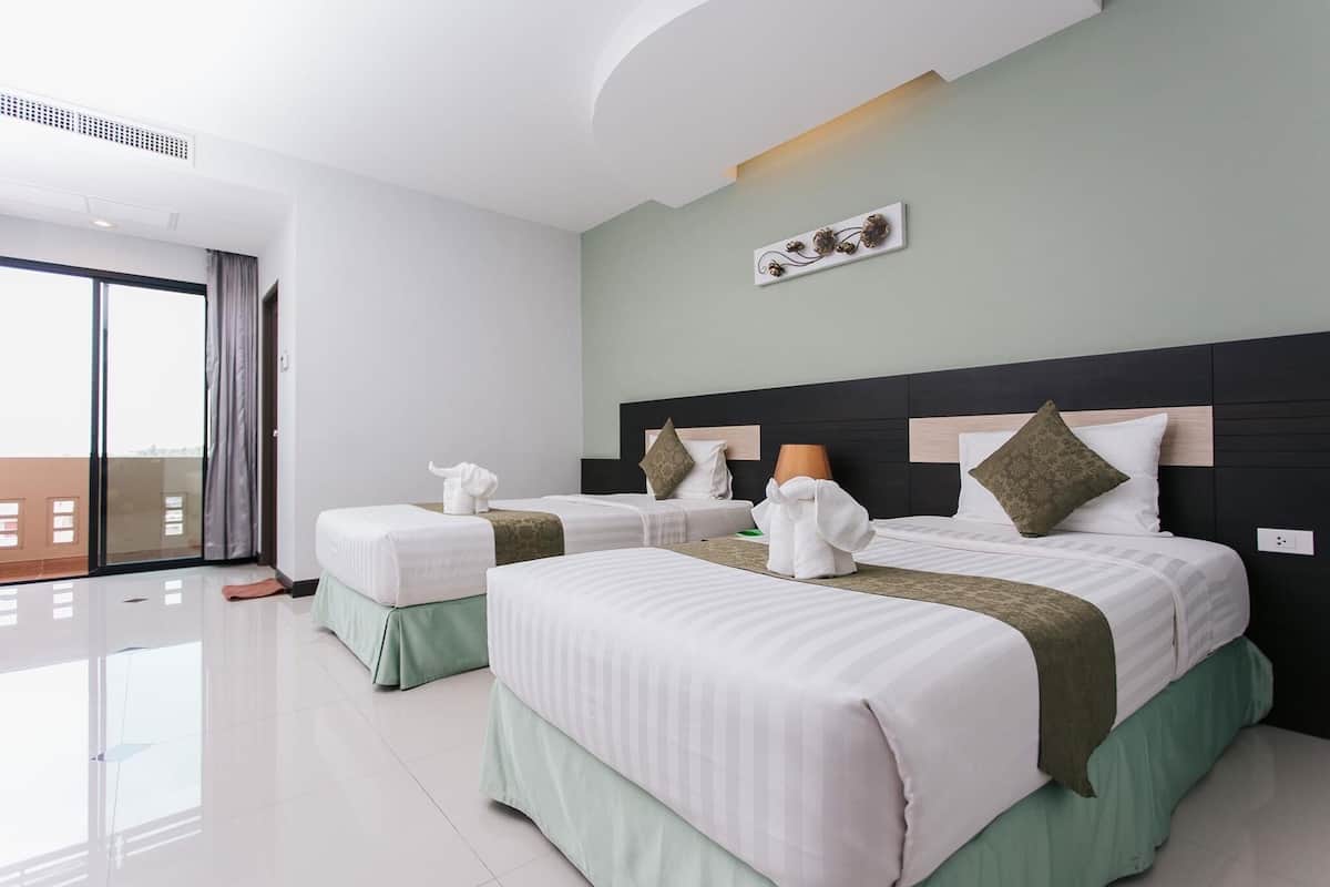 Phòng 2 giường đơn Deluxe | Bộ đồ giường cao cấp, minibar, két bảo mật tại phòng
