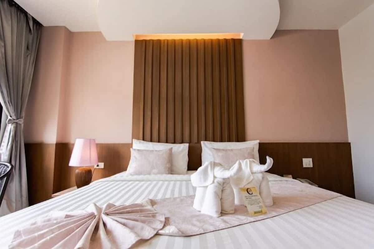 Premium bedding, minibar, in-room safe, individually decorated