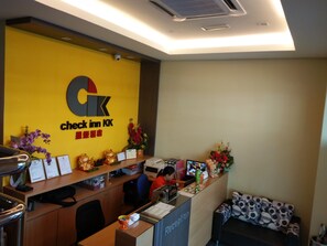 Reception - Check Inn KK (Kota Kinabalu)
