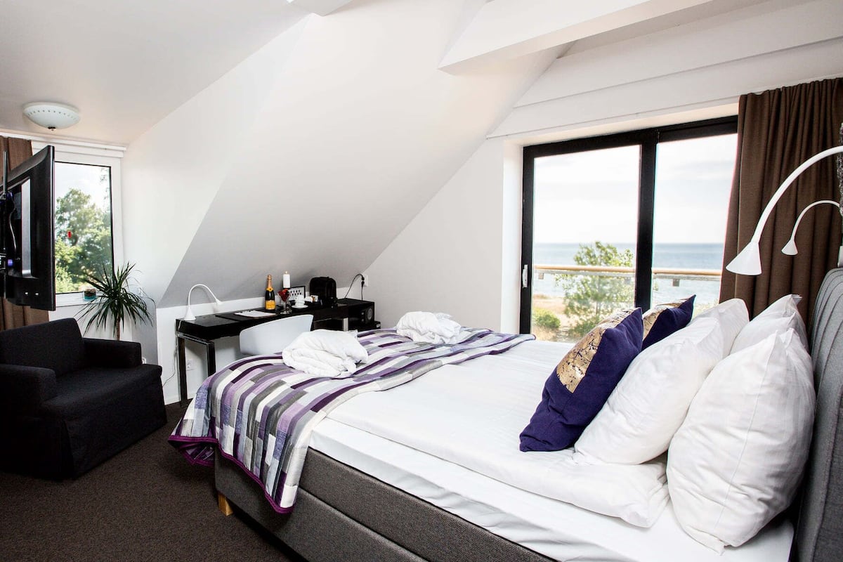 superior double room | hypo-allergenic bedding, soundproofing, iron/ironing board