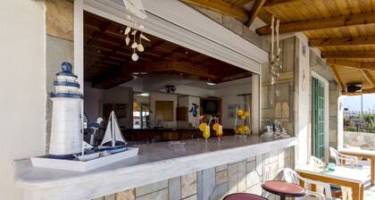 Aglaia Apartments & Studios