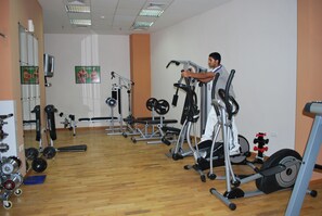 Gym - Al Deyafa Hotel Apartments (Dubai)