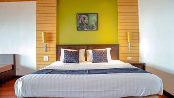 Deluxe Room Terrace | 3 bedrooms, in-room safe, individually furnished, blackout drapes
