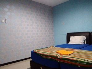 Premium bedding, free WiFi - Budget Guest House Tunas Mandiri Jaya (Malang)