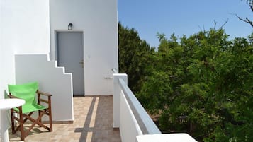 Studio (Double) | Balcony