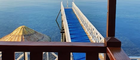 Private beach, free beach cabanas, sun-loungers, beach umbrellas