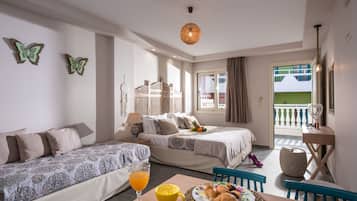 Superior Studio (Triple) | 1 bedroom, desk, iron/ironing board, free cribs/infant beds