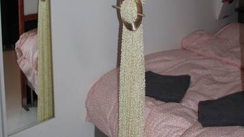 Admiral | Berços (sobretaxa), Wi-Fi de cortesia, roupa de cama