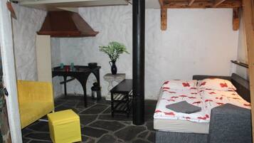 Candle Vintage | Cots/infant beds, free WiFi, bed sheets