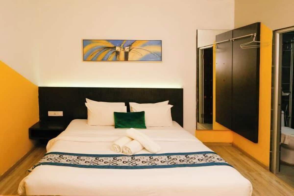 Desk, iron/ironing board (on request), free WiFi, bed sheets