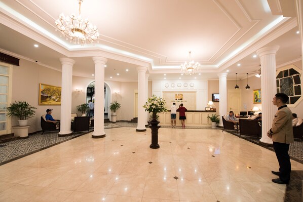 Nội thất lối vào