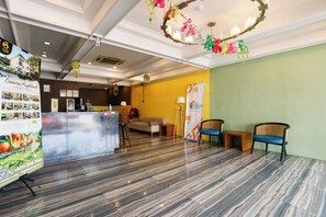 Quầy tiếp tân