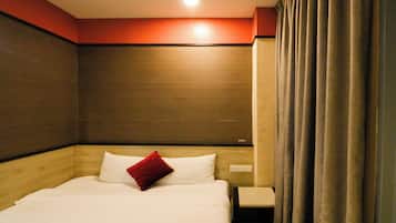 Desk, free WiFi, bed sheets