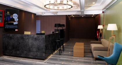 Golden Roof Hotel Seri Iskandar