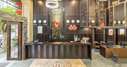 Palazzo Luxury Hotel