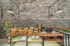 Breakfast, lunch and dinner served  - Palazzo Luxury Hotel (Da Nang)
