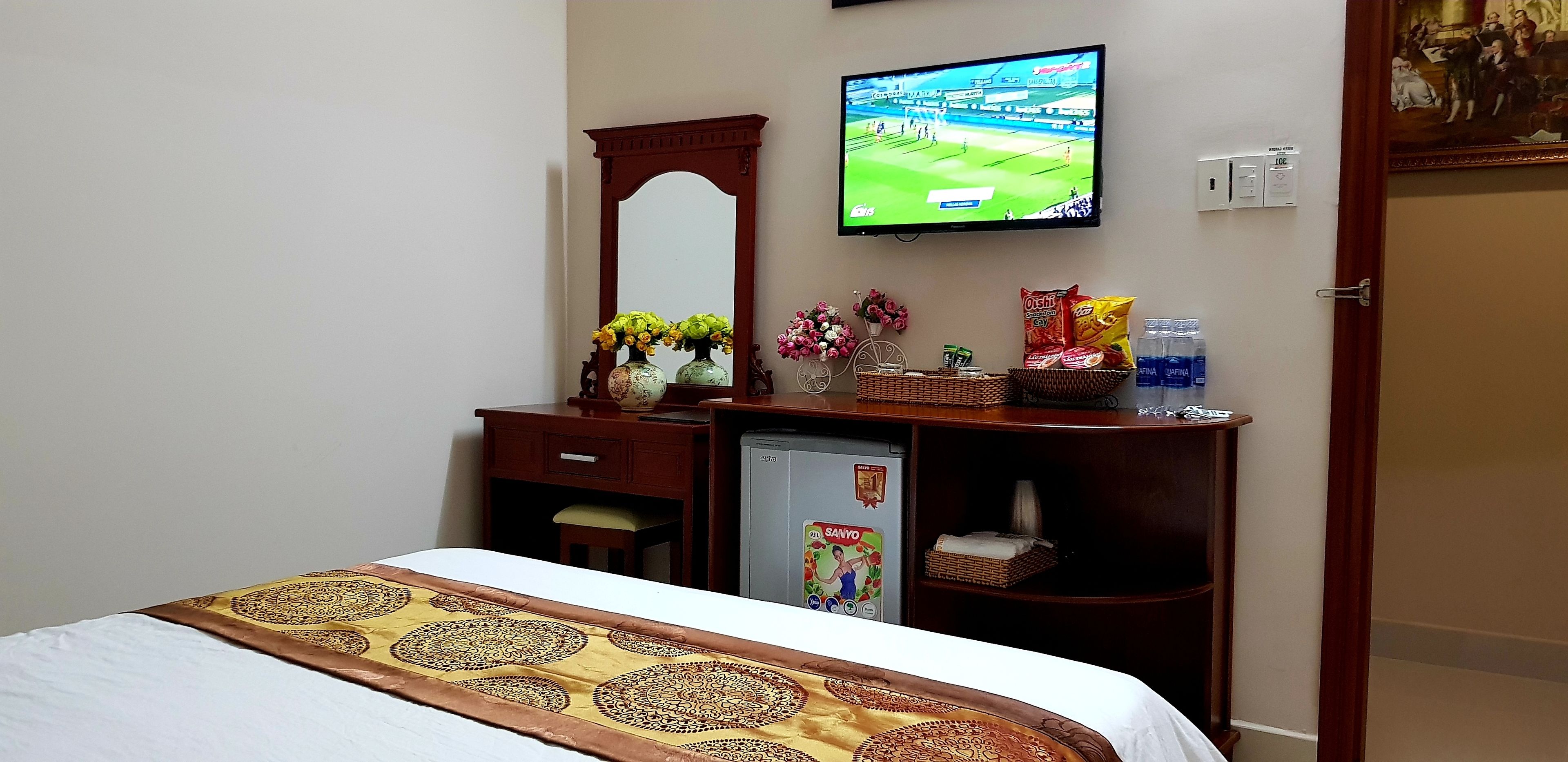 superior double room | living room | lcd tv