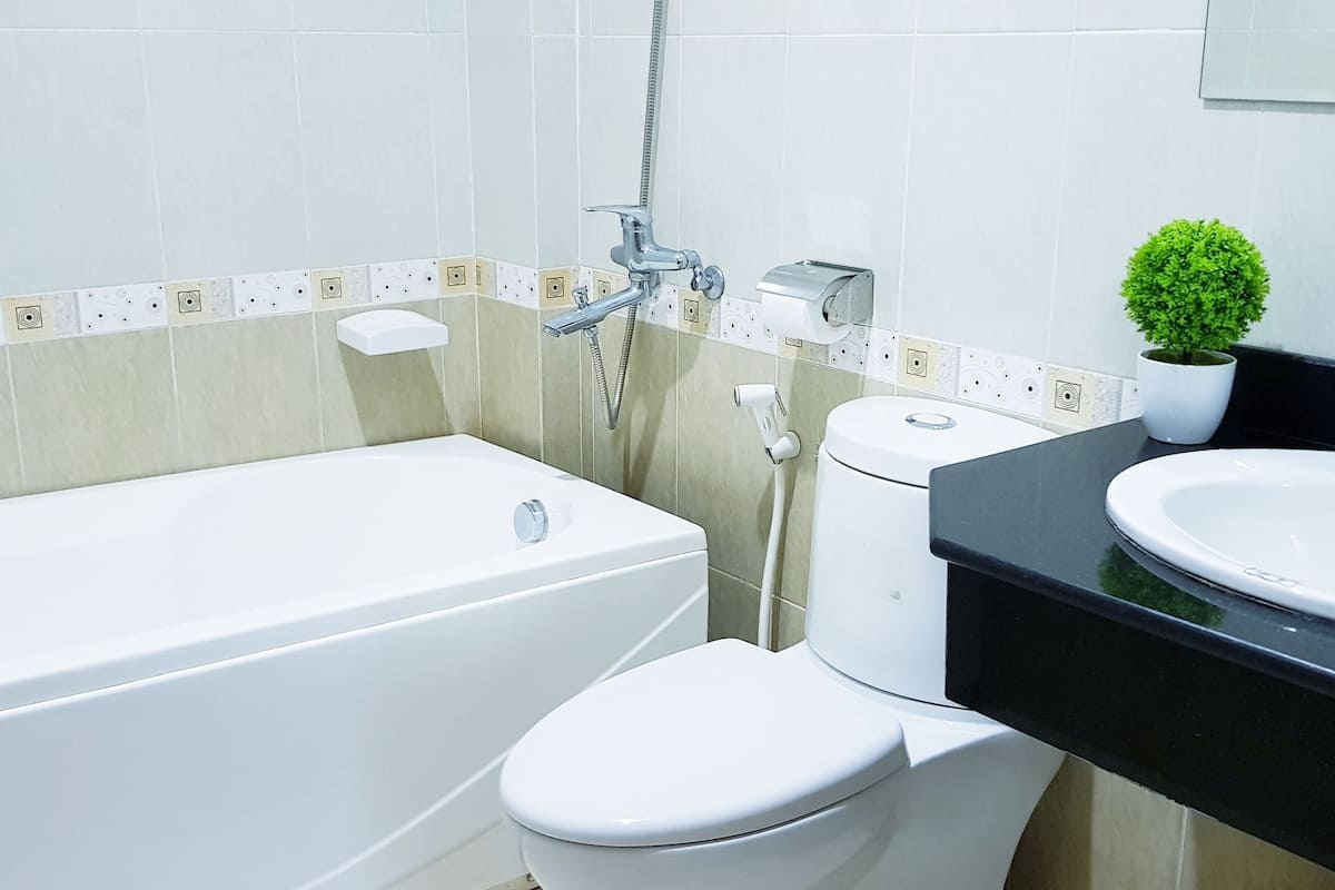 vip room | bathroom shower