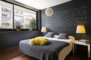 Business Duplex, 3 Bedrooms, Private Pool, Ground Floor