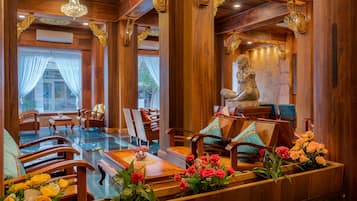 Khu tiếp khách ở sảnh