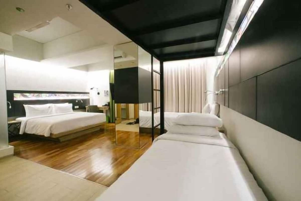 In-room safe, desk, laptop workspace, iron/ironing board