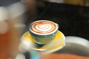 Food and drink - MaxOneHotels at Dharmahusada - Surabaya (Surabaya)