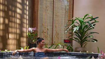 Couples treatment room(s), body treatments, aromatherapy