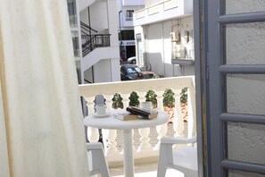 Outdoor dining - Aquarius Apartments (Hersonissos)