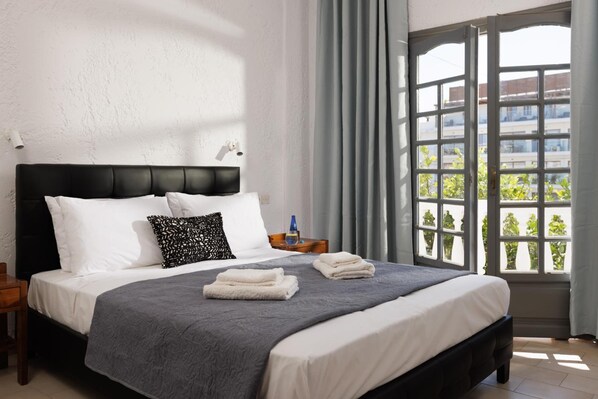 Schreibtisch, kostenloses WLAN