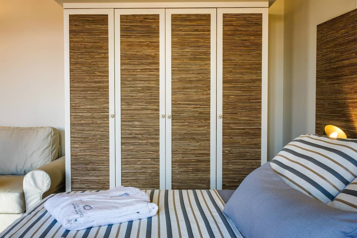 in-room safe, desk, soundproofing, free cots/infant beds