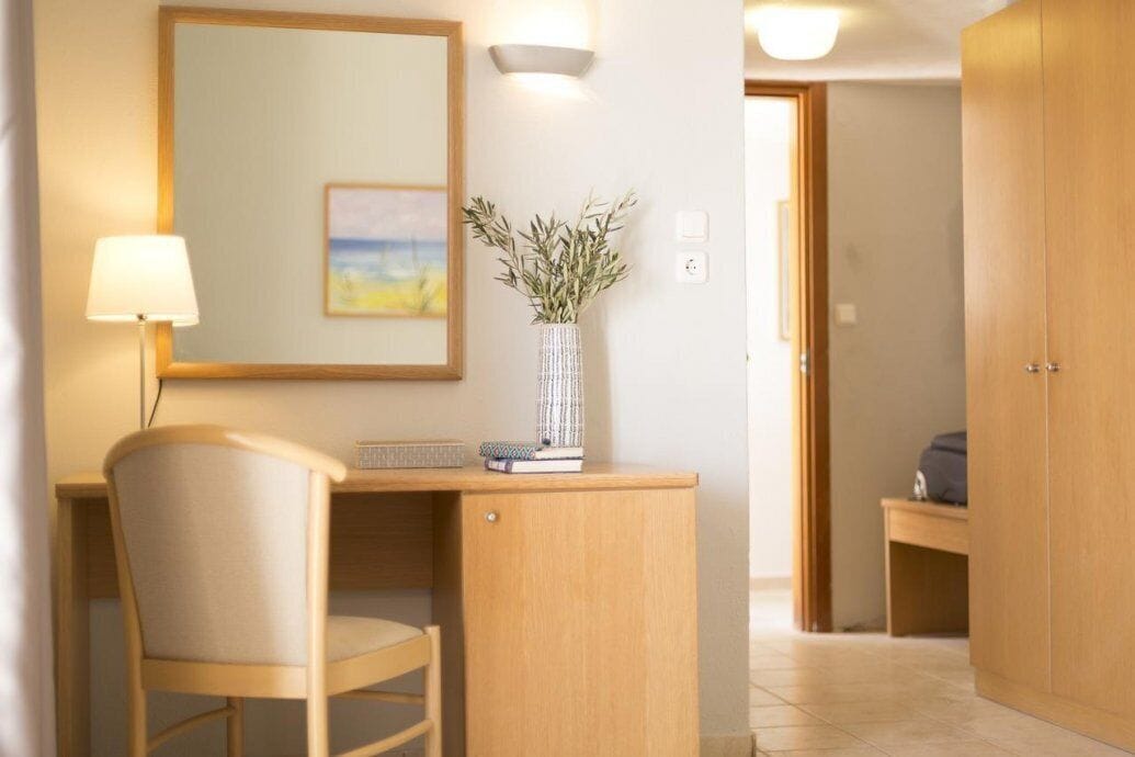 duplex | in-room safe, soundproofing, free cots/infant beds, free wifi