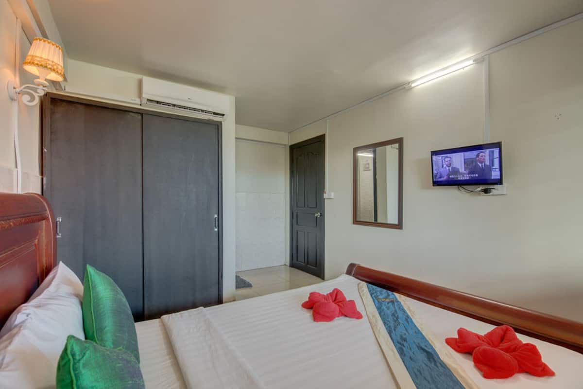 Doppia Standard, 1 letto matrimoniale | Una cassaforte in camera, Wi-Fi gratuito, lenzuola
