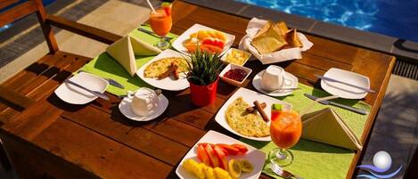 Free daily continental breakfast