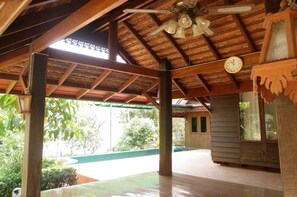 Terrace/patio - Rim Nam Kong Homestay & Campsite (Pak Chom)