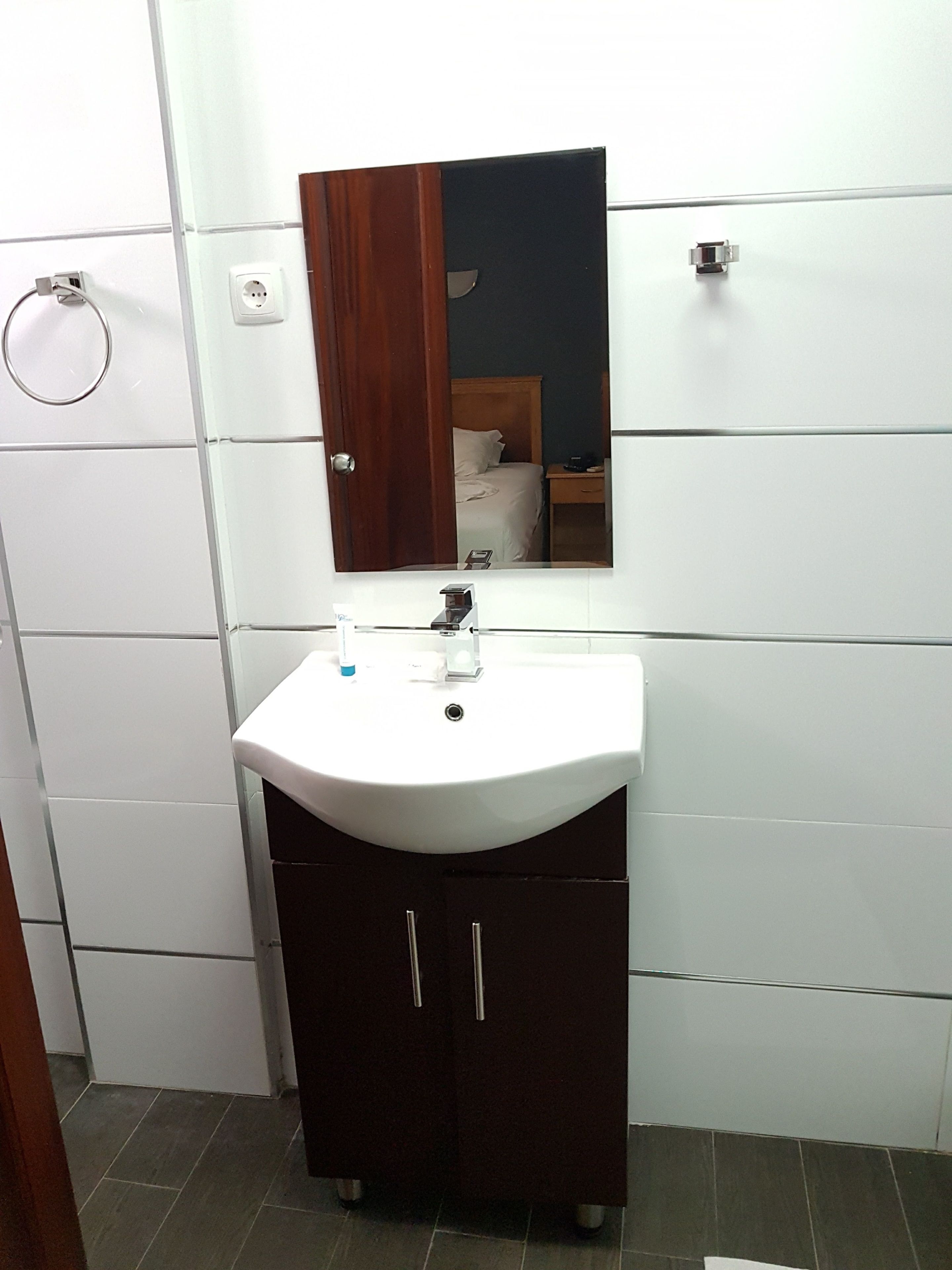 twin room | bathroom | shower, free toiletries, hair dryer, towels