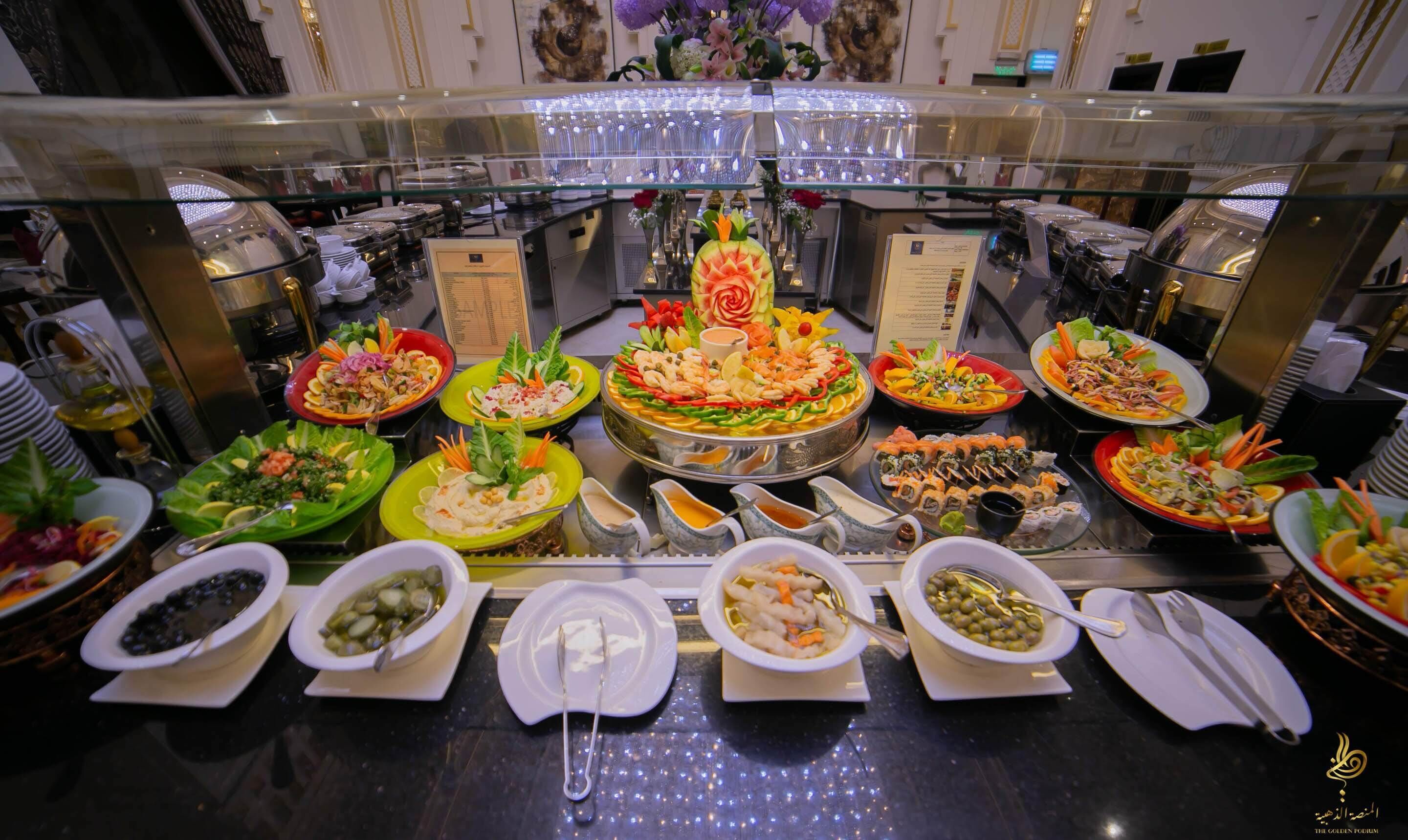 3 restaurants, breakfast, lunch, dinner served; japanese cuisine