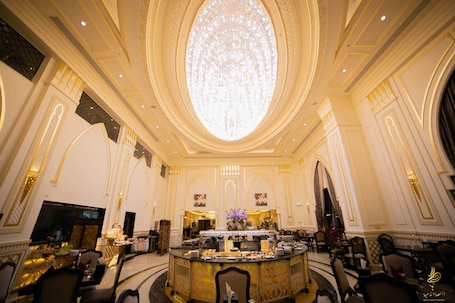 3 restaurants; breakfast, lunch and dinner served . Casablanca Grand Hotel