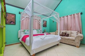 Chambre luxueuse | Décor unique, ameublement unique, bureau