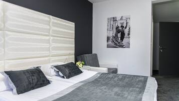 In-room safe, desk, iron/ironing board, free cribs/infant beds