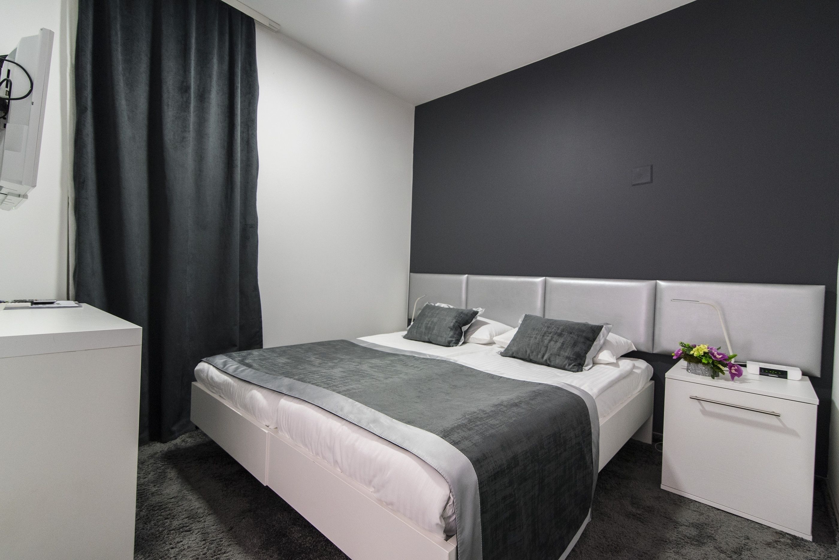 In-room safe, desk, iron/ironing board, free cots/infant beds