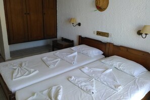 Iron/ironing board, free cots/infant beds - Marietta Hotel Apartments (Hersonissos)