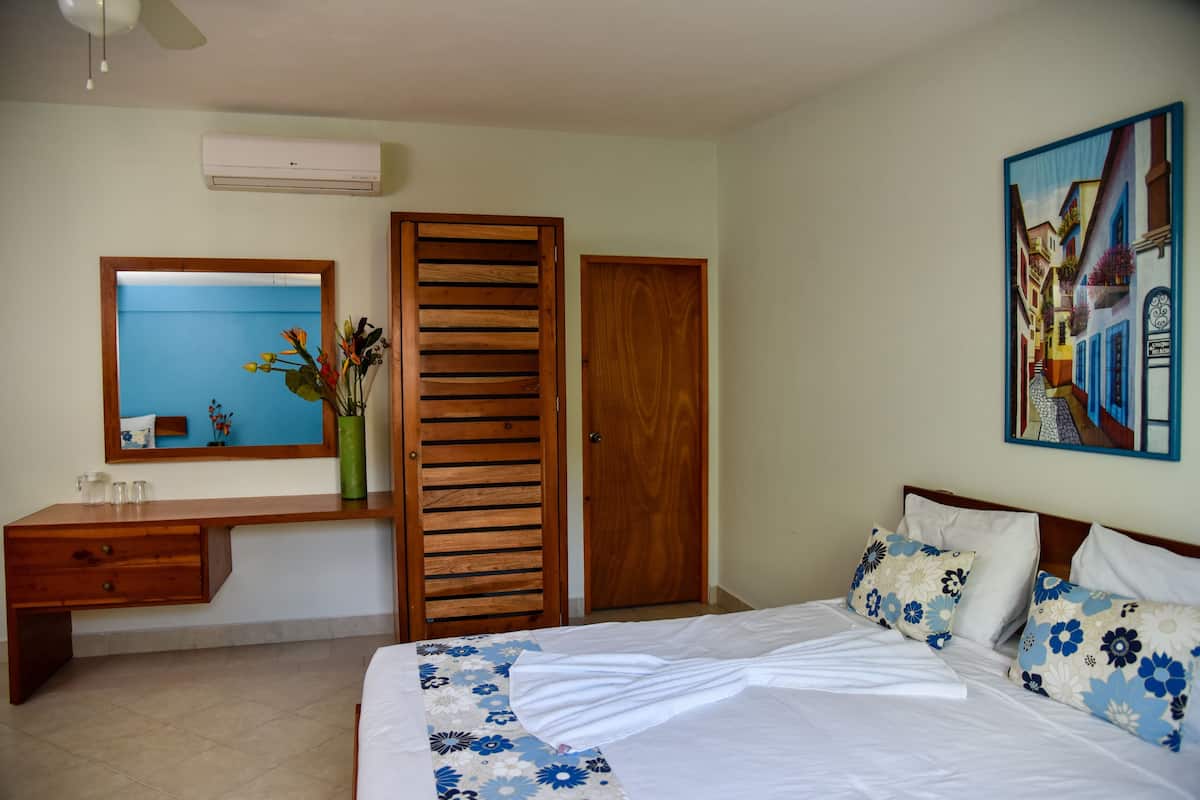 1 chambre, coffre-fort, décor unique, ameublement unique