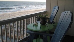 House, 2 Bedrooms | Property grounds - Next 2 Paradise-203 2 Bedroom Condo by RedAwning (Supply)