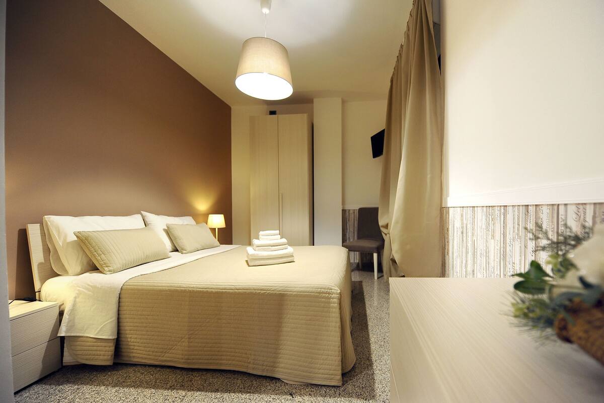 2 habitaciones, ropa de cama de alta calidad y cubrecamas 